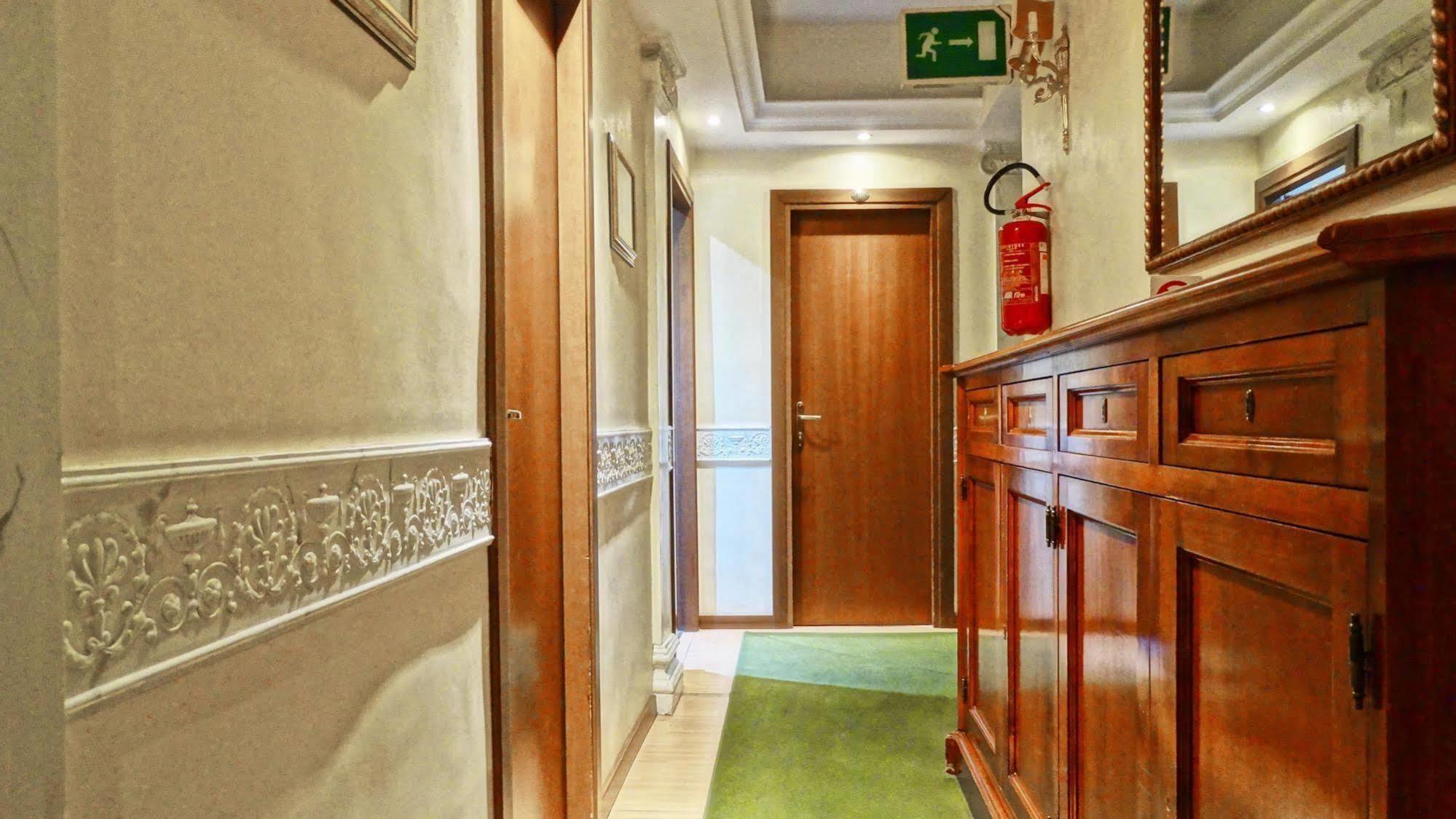 Hotel Dei Quiriti *